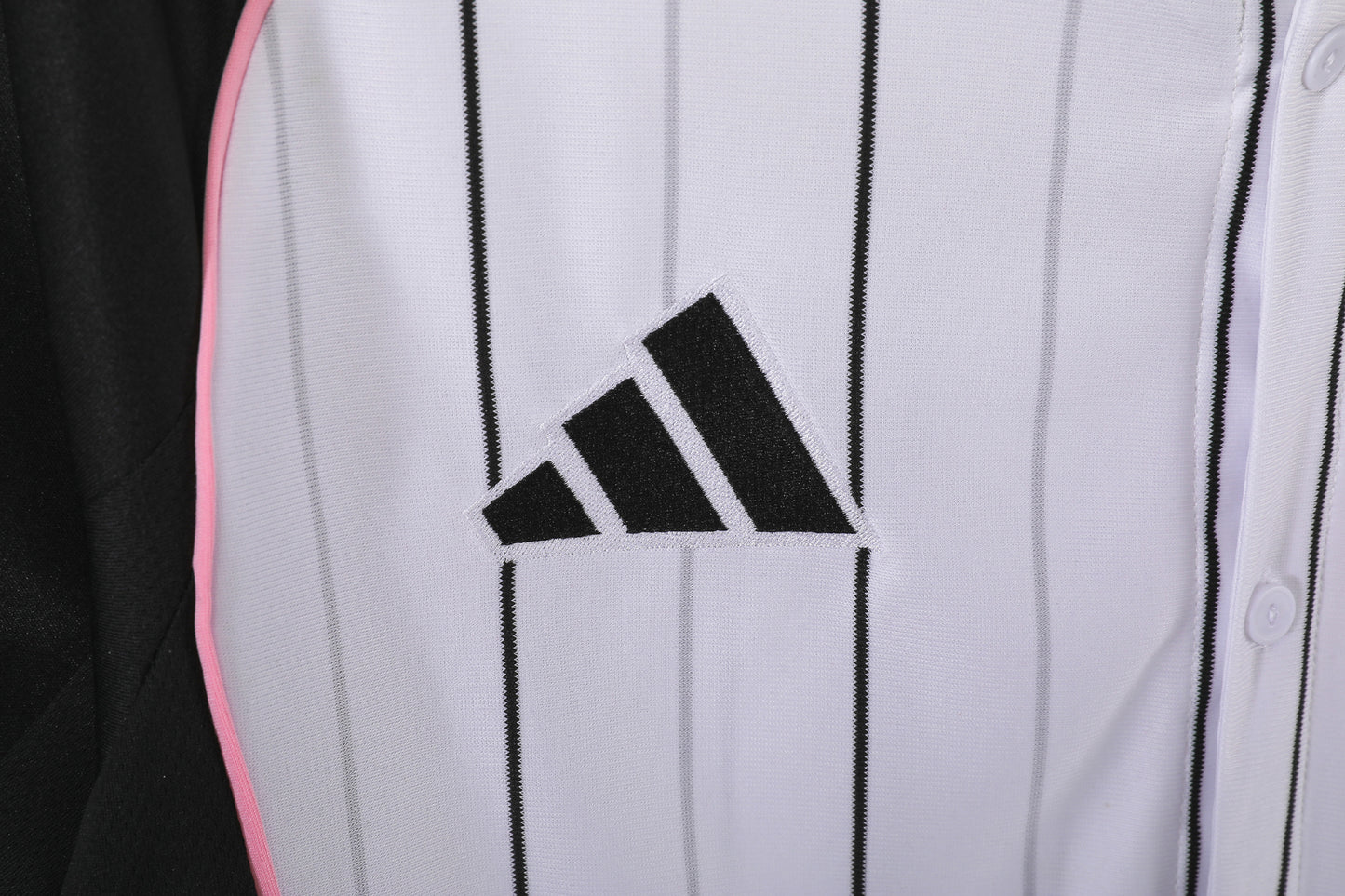 Juventus Baseball Edition – Lo Stile Bianconero Fuori dal Campo"