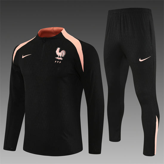 Tuta Allenamento Francia 2025/26 – Eleganza Ribelle in Nero e Rosa by Nike