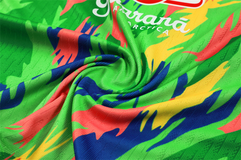 Tuta Allenamento Brasile – Esplosione di Colori e Orgoglio Nazionale