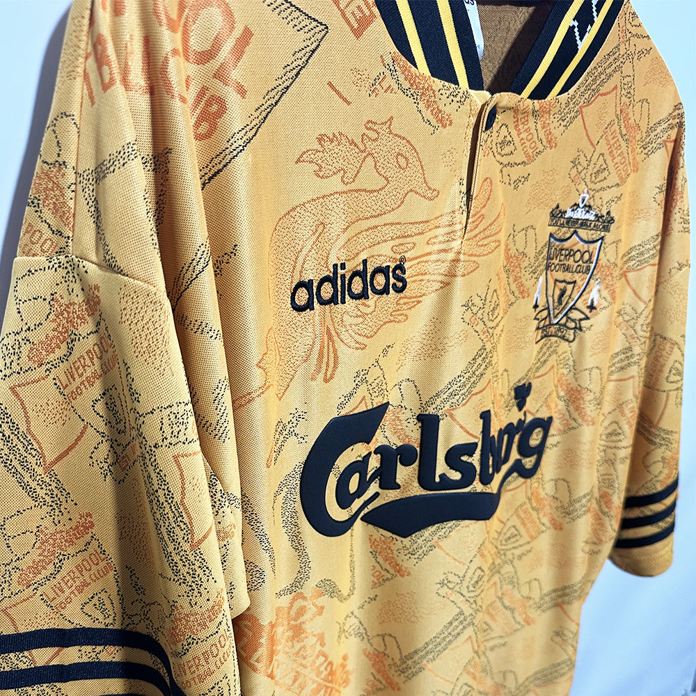 Liverpool Vintage 1995 – L’Icona Gialla dei Reds