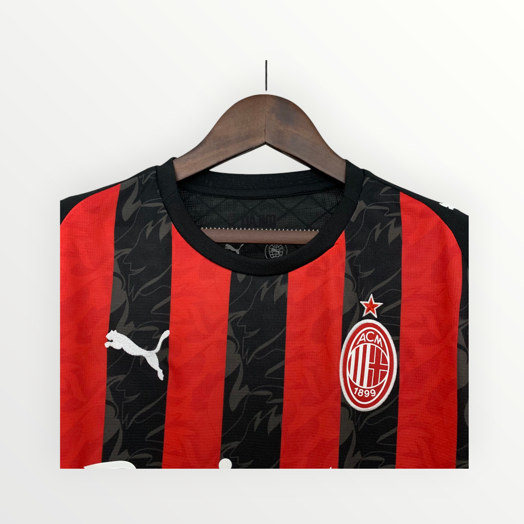 Rosso Futuro – L’Identità del Milan 2025/26