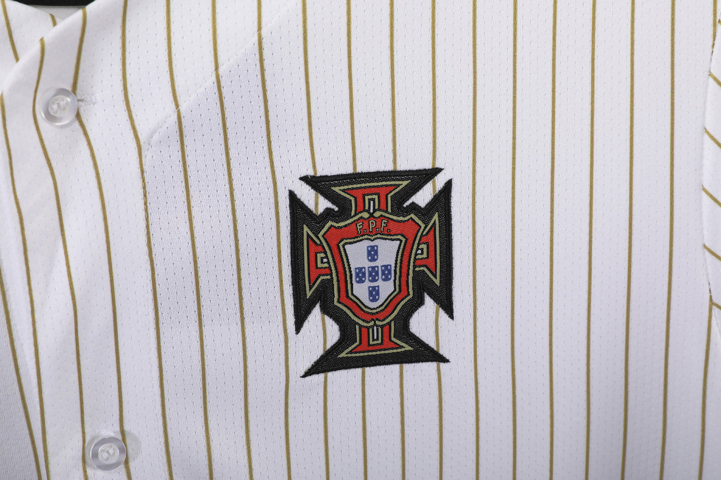 Maglia Tribute Ronaldo – Stile Baseball, Cuore Portoghese